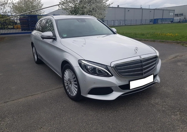 Mercedes-Benz Klasa C cena 96900 przebieg: 99800, rok produkcji 2017 z Wrocław małe 497